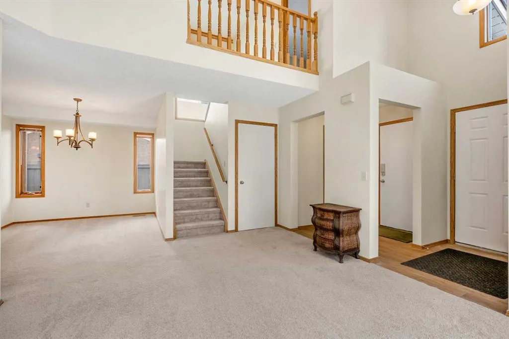74 Sandringham Way NW