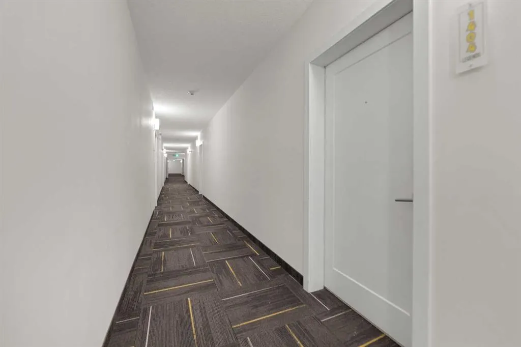 76 cornerstone Passage NE, #1404