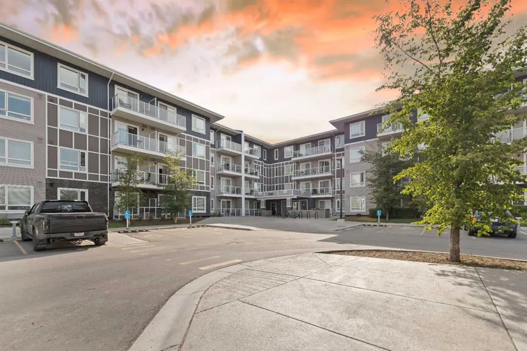 76 cornerstone Passage NE, #1404