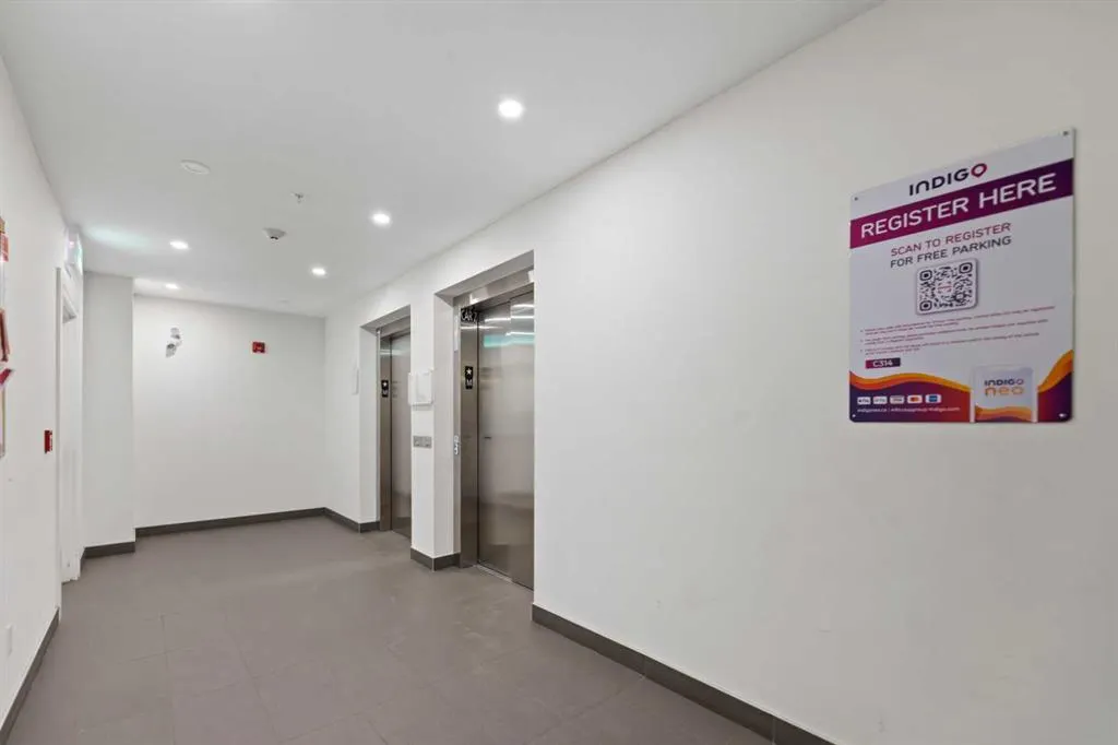 76 cornerstone Passage NE, #1404