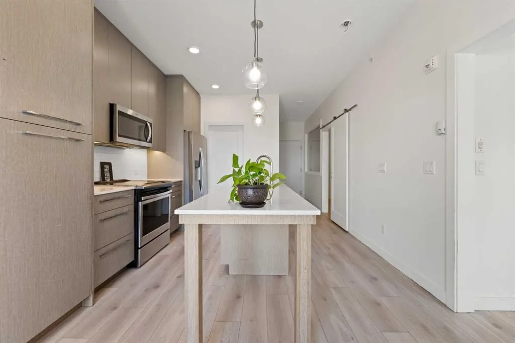 76 cornerstone Passage NE, #1404