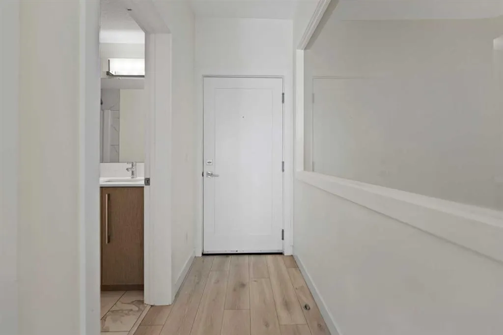 76 cornerstone Passage NE, #1404