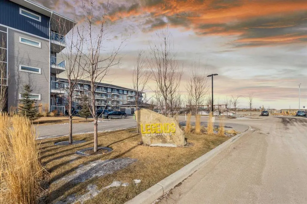 76 cornerstone Passage NE, #1404