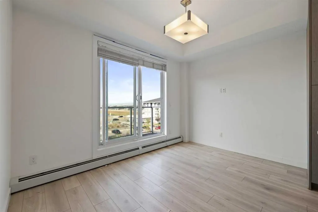76 cornerstone Passage NE, #1404
