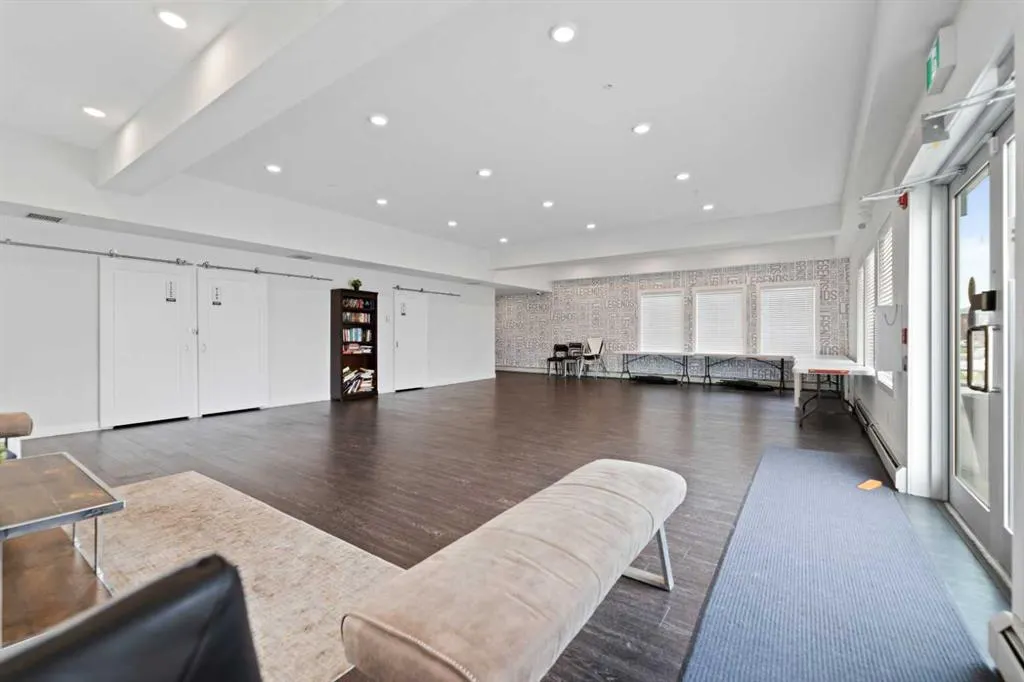 76 cornerstone Passage NE, #1404
