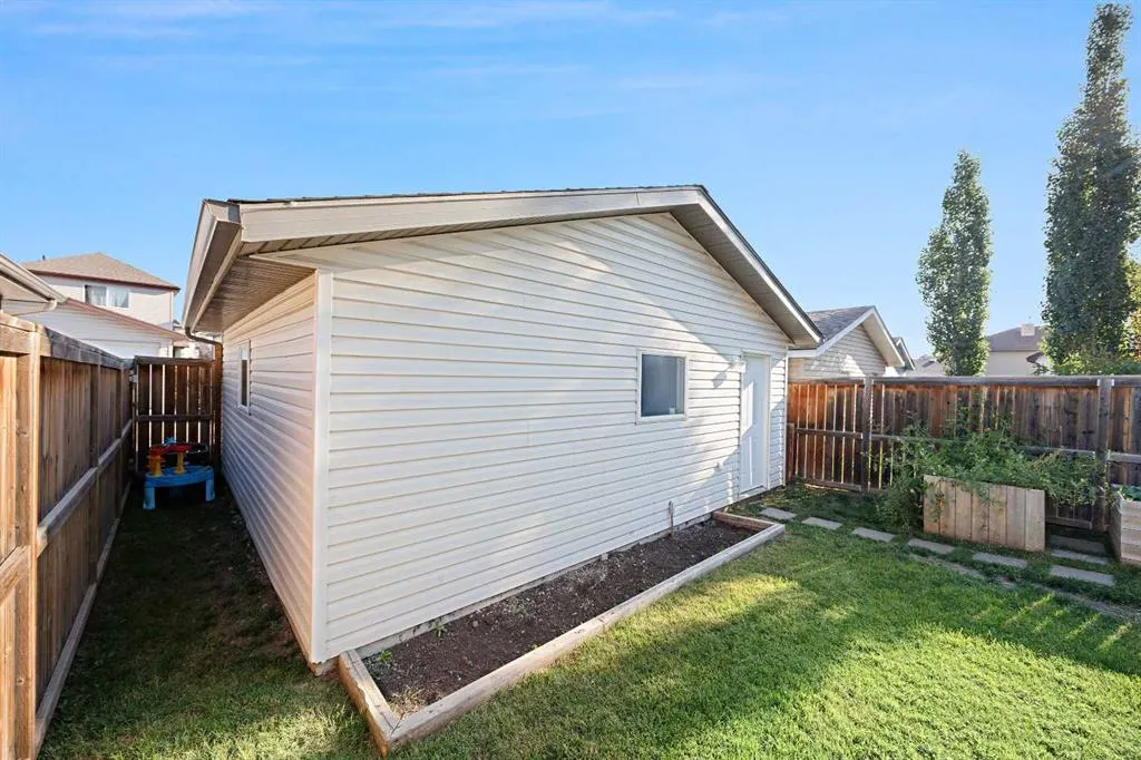 128 Everglen Road SW