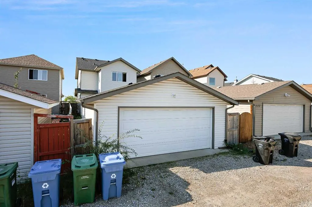 128 Everglen Road SW