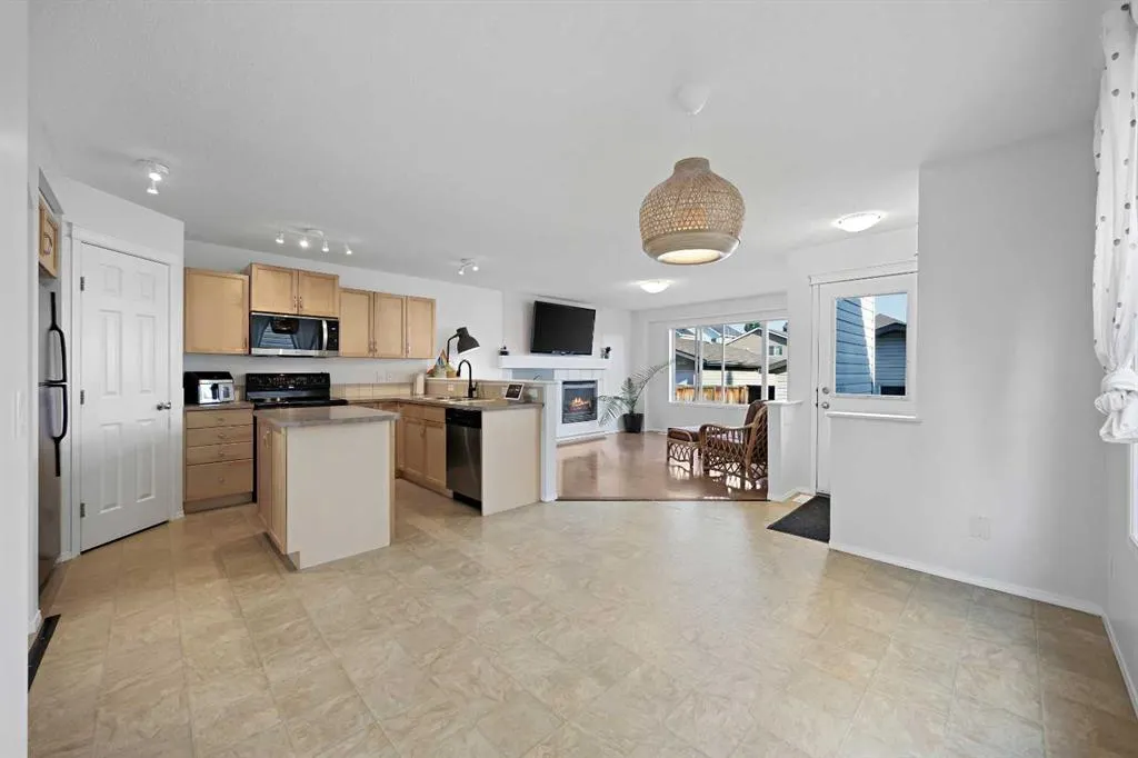 128 Everglen Road SW