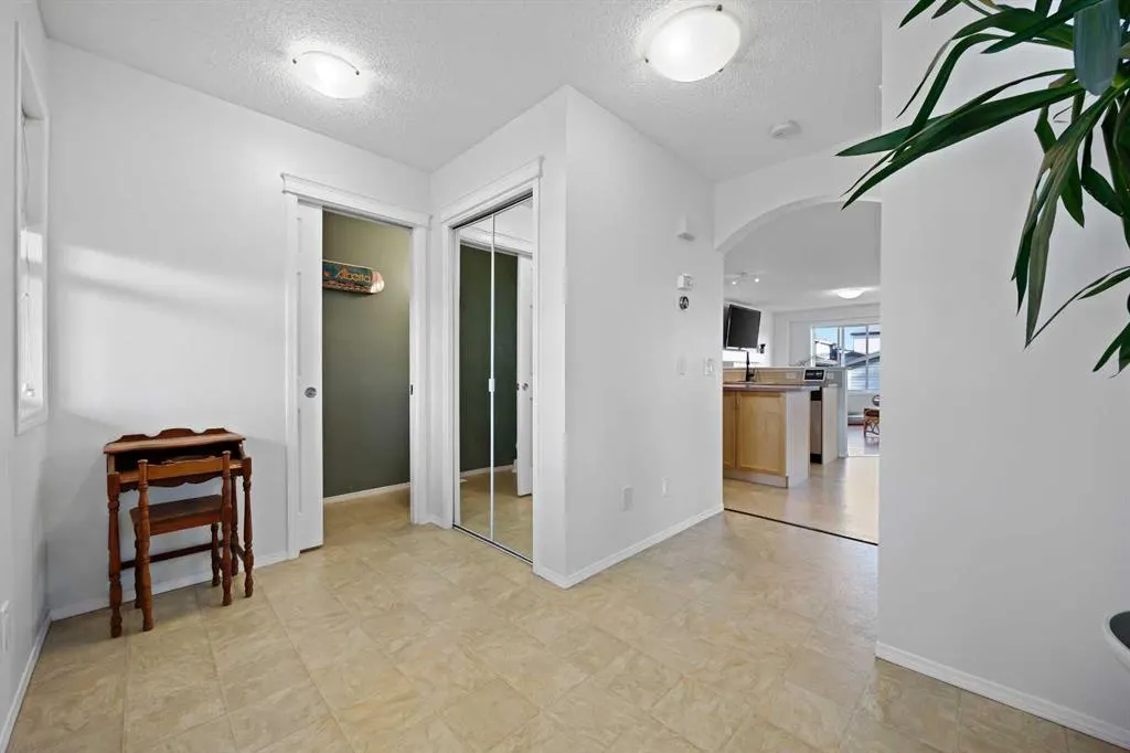 128 Everglen Road SW