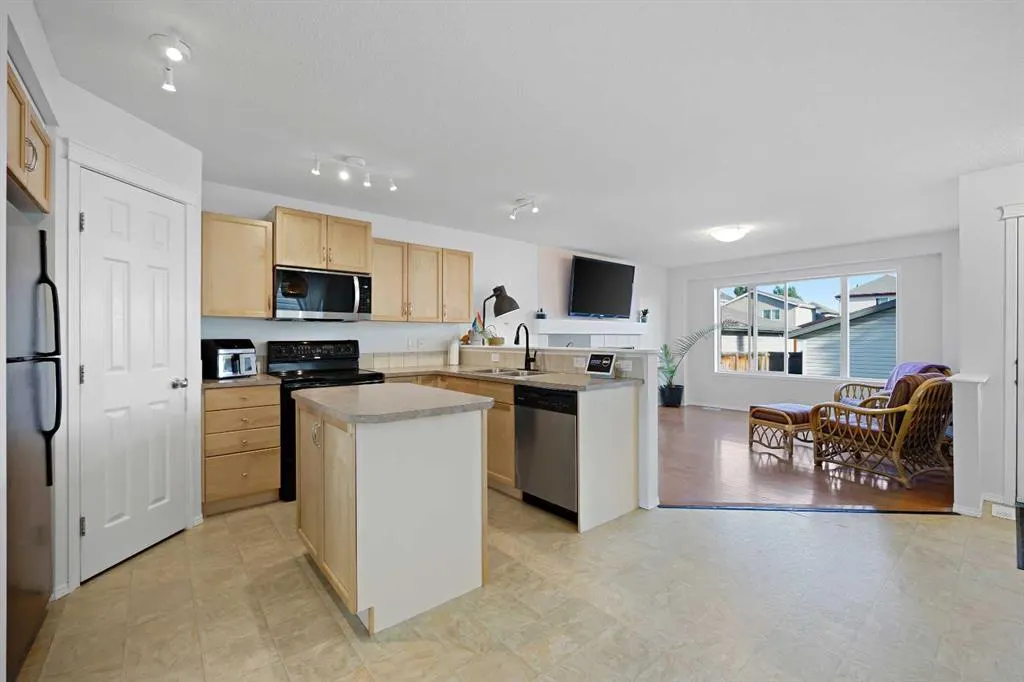 128 Everglen Road SW