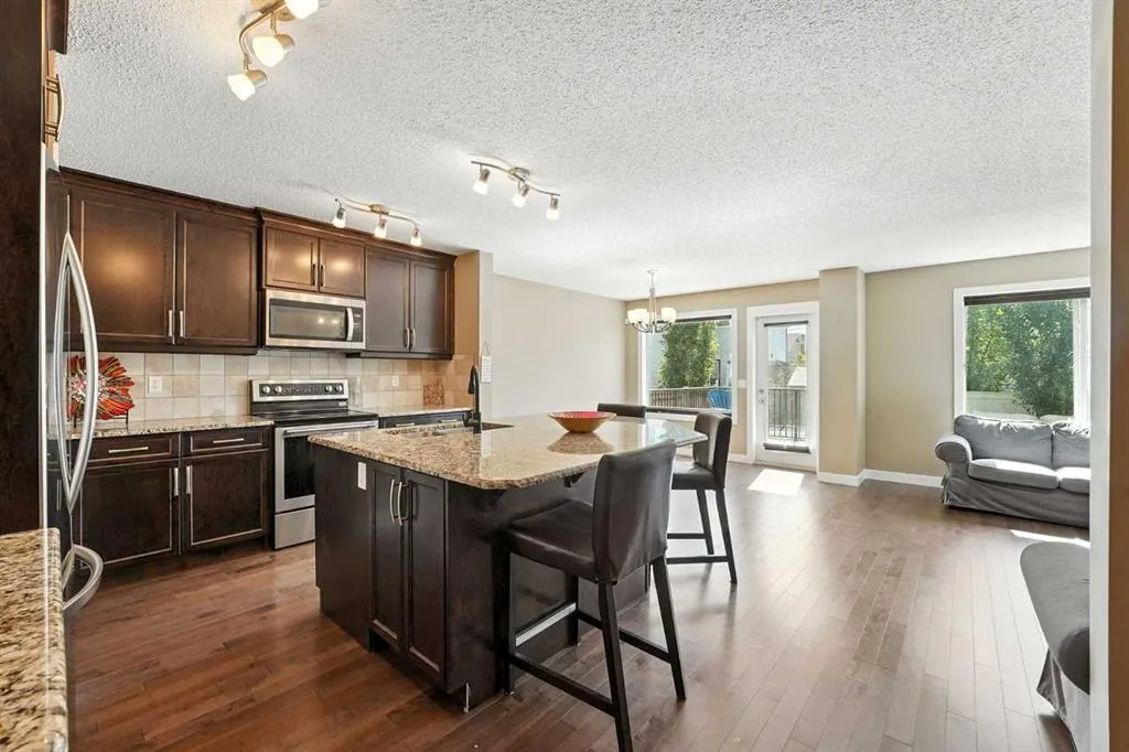 124 Kingsbridge Way SE