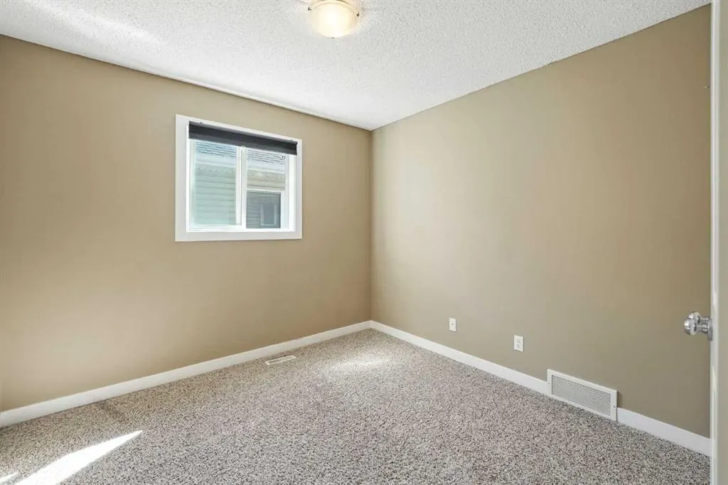 124 Kingsbridge Way SE
