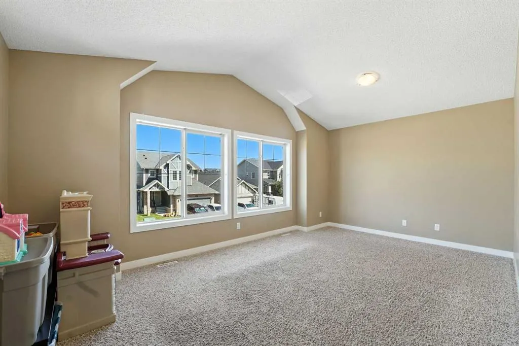 124 Kingsbridge Way SE