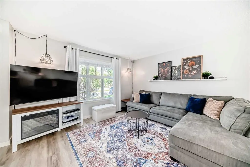 28 Sunset Road