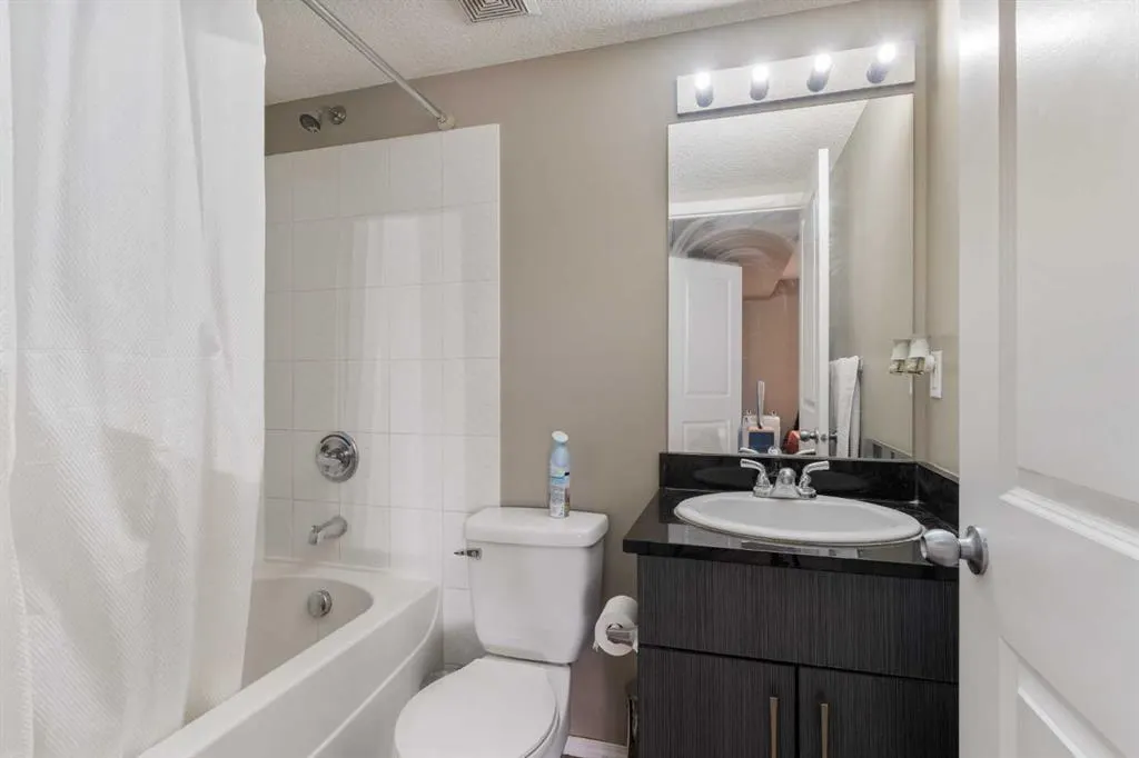 5 Saddlestone Way NE, #203