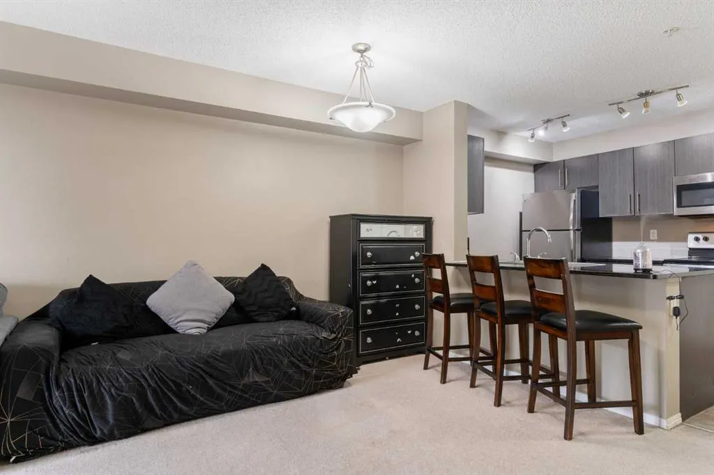 5 Saddlestone Way NE, #203