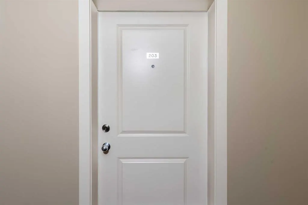 5 Saddlestone Way NE, #203