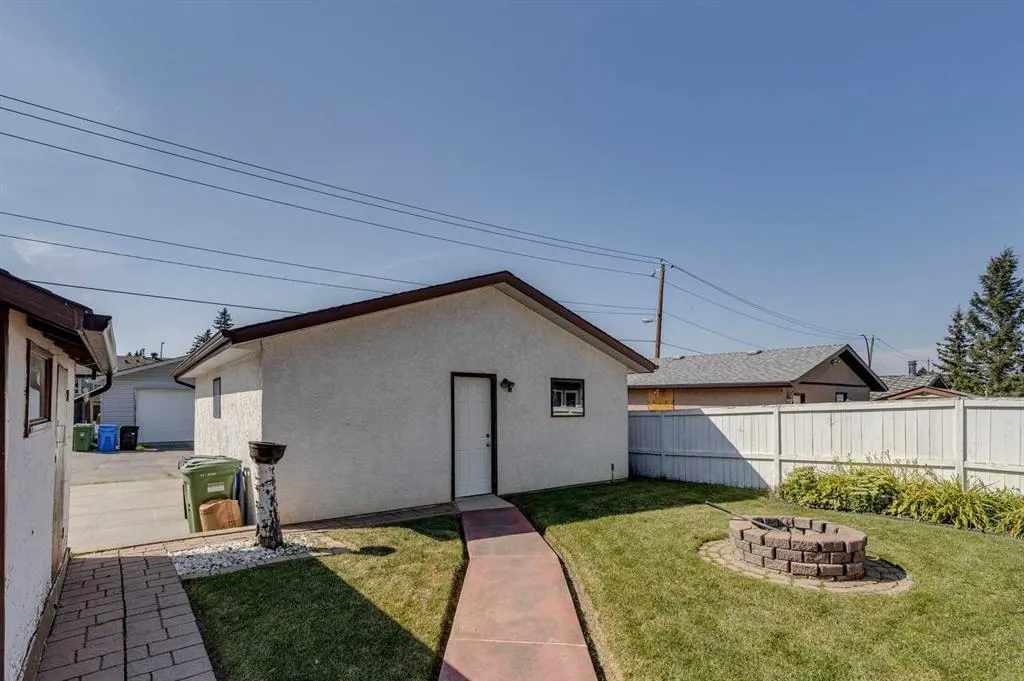 1311 68 Street NE
