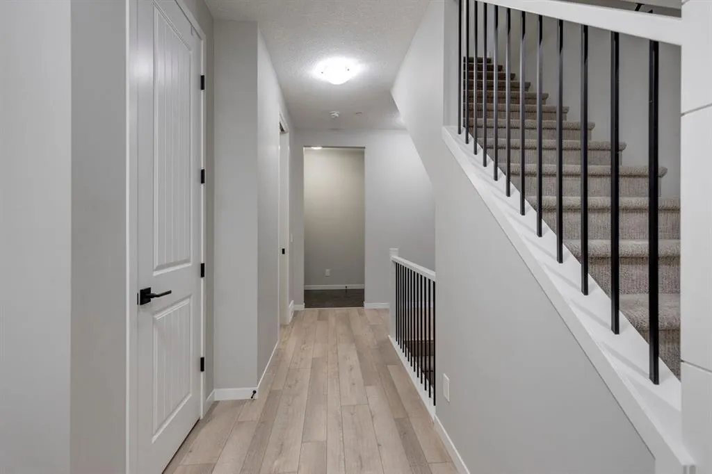 17 Howse Terrace NE