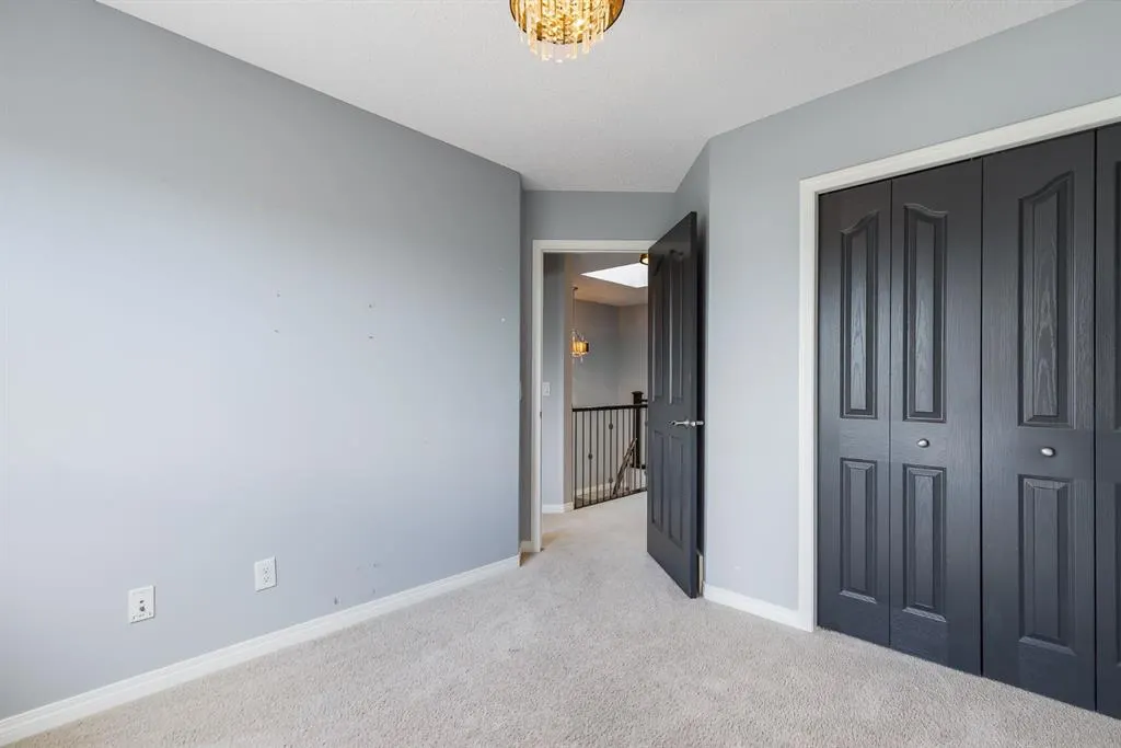 267 Cranford Close SE