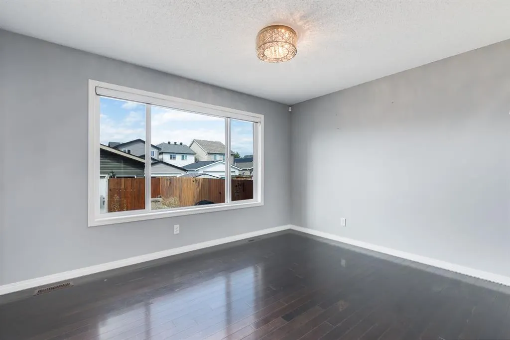 267 Cranford Close SE