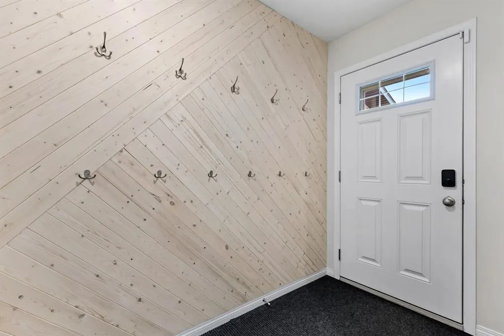 10 Poplar Ridge Close
