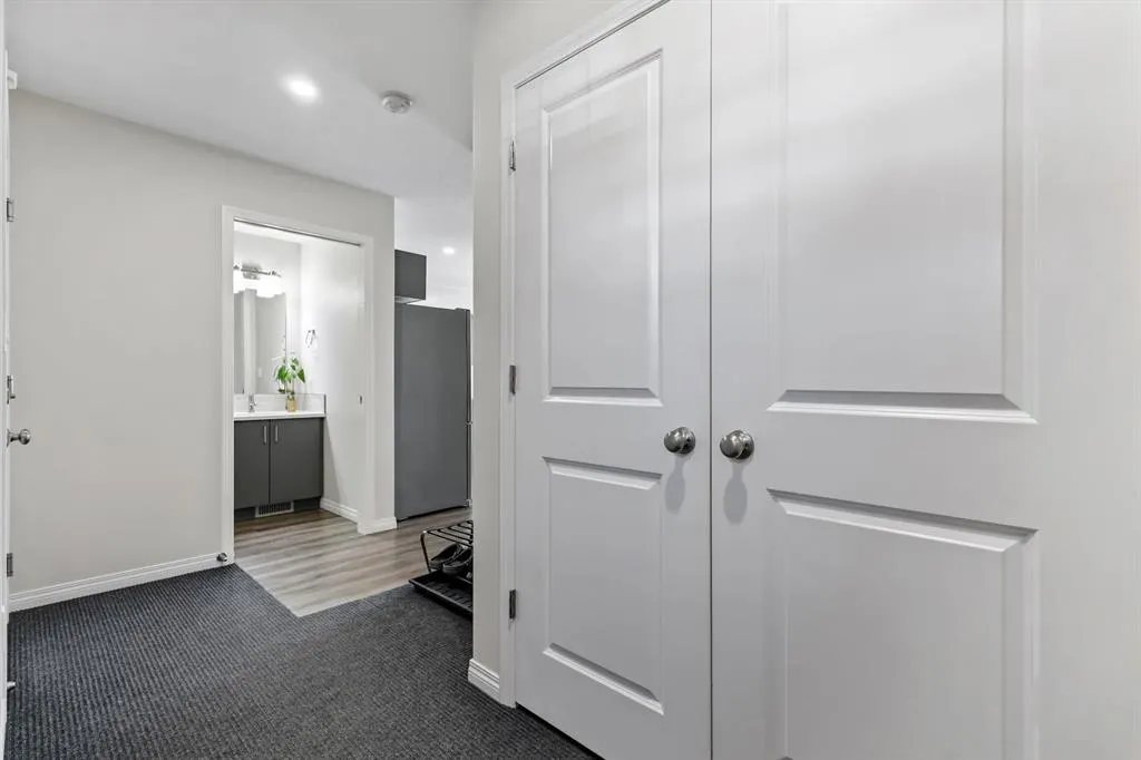 10 Poplar Ridge Close