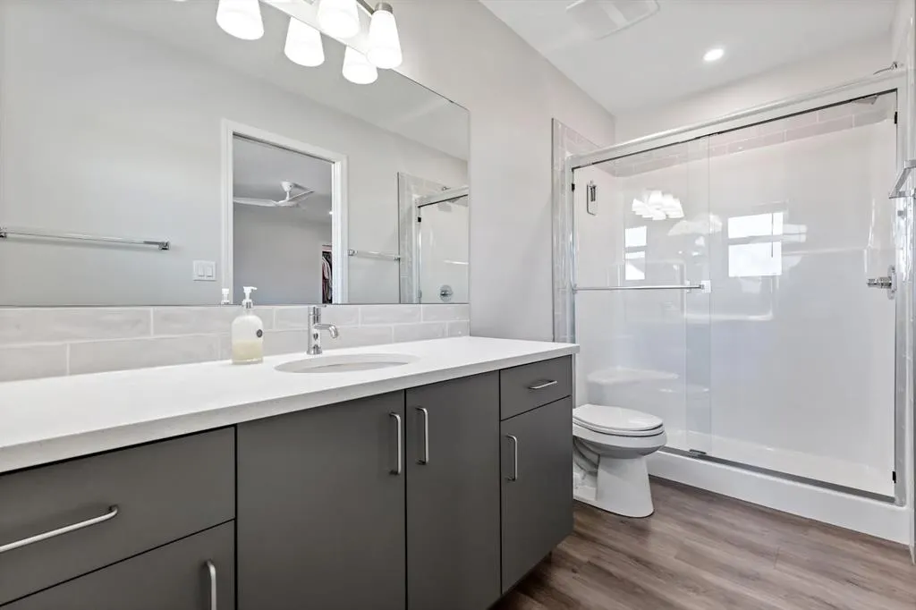 10 Poplar Ridge Close