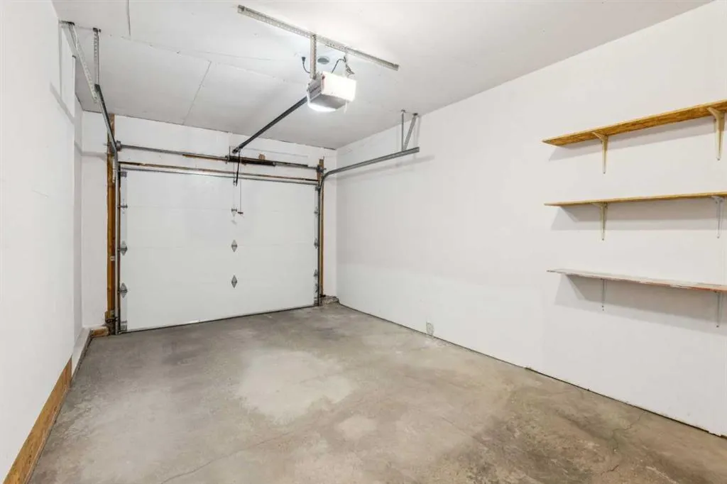 38 Somervale Point SW