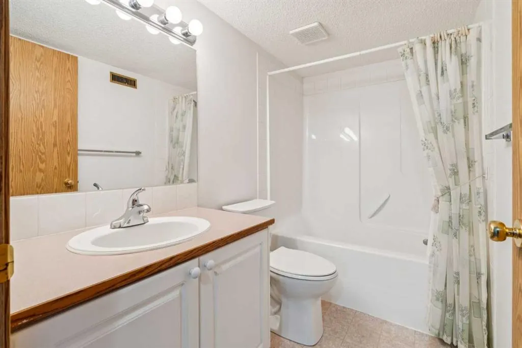 38 Somervale Point SW