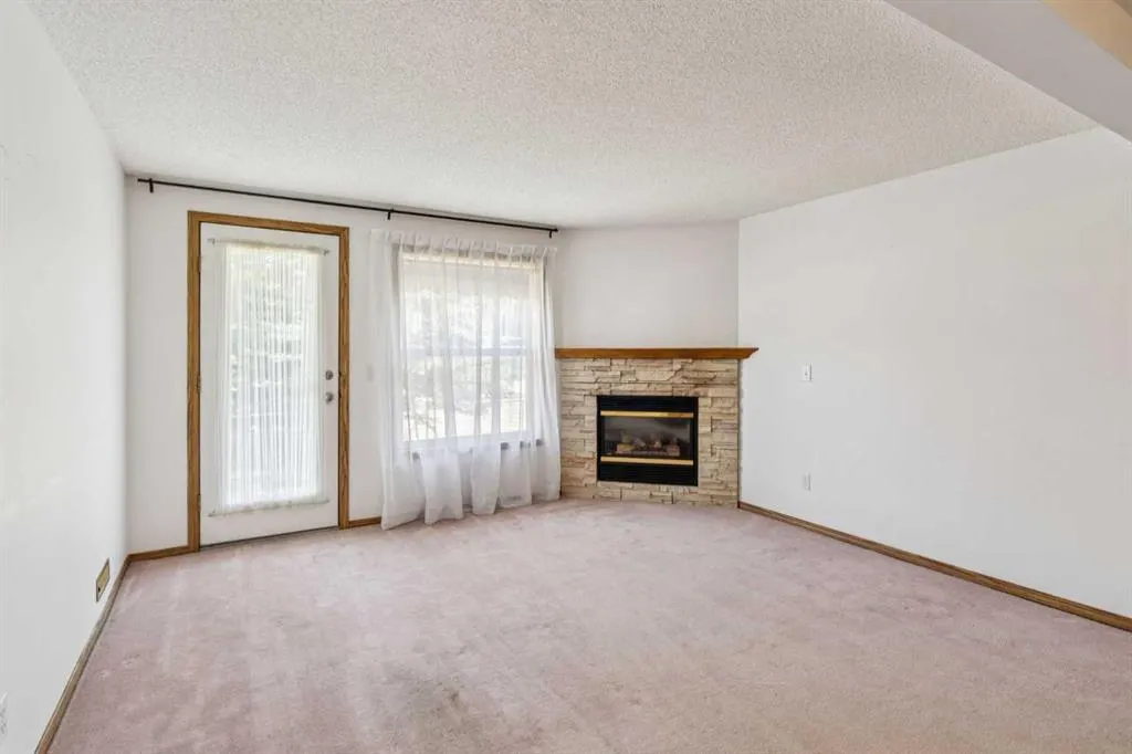 38 Somervale Point SW