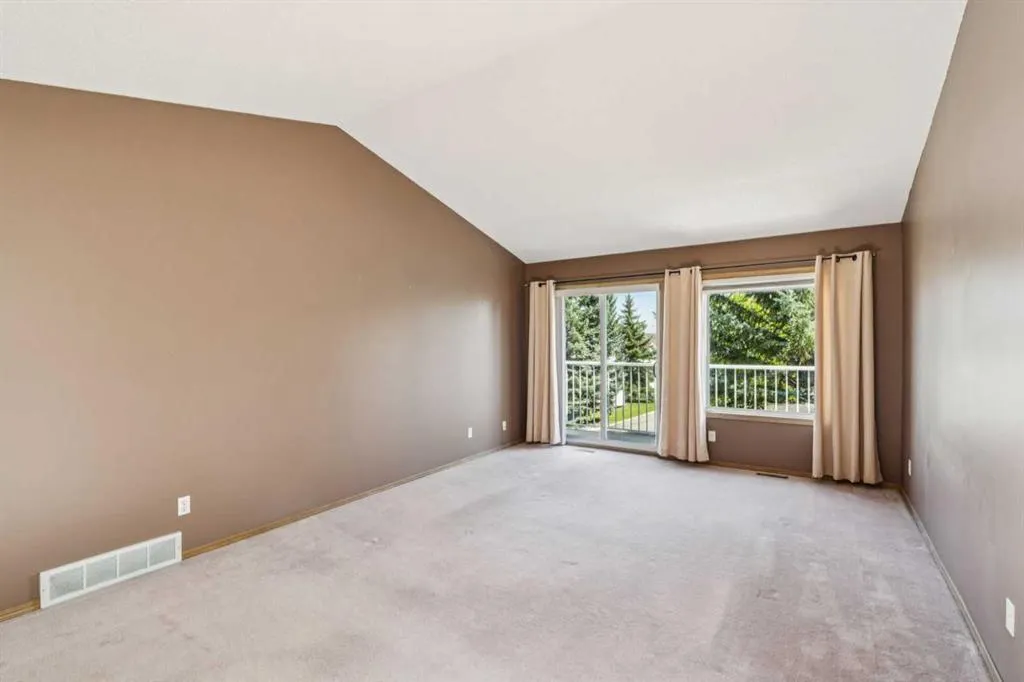 38 Somervale Point SW