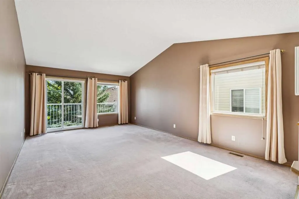 38 Somervale Point SW