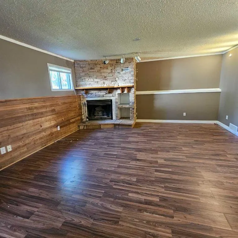130 West Liberty Crescent