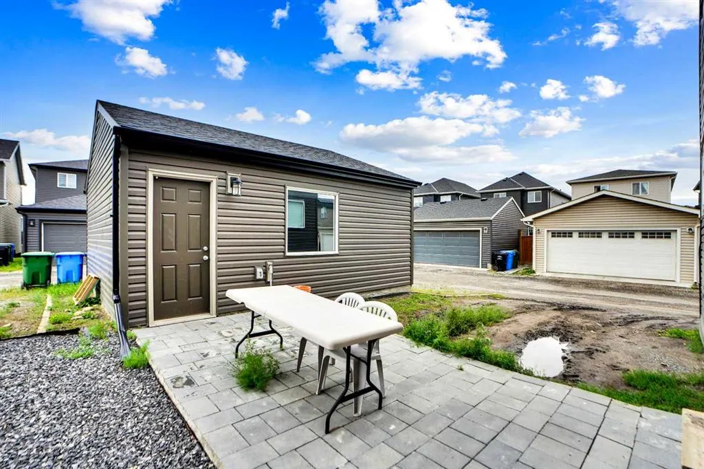 21 Legacy Glen Place SE
