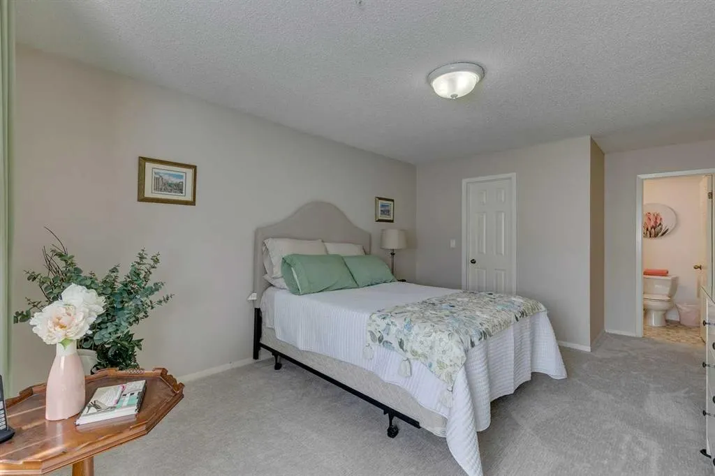 2425 90 Avenue SW, #309