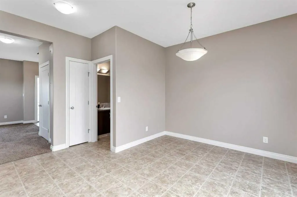 22 Ross Close