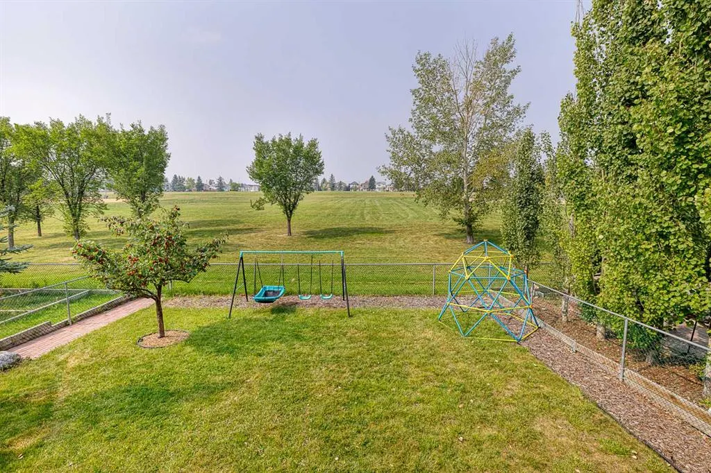 7242 Laguna Way NE