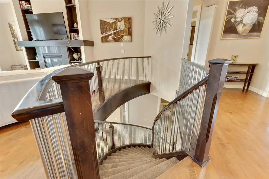 200 Cranleigh Terrace SE