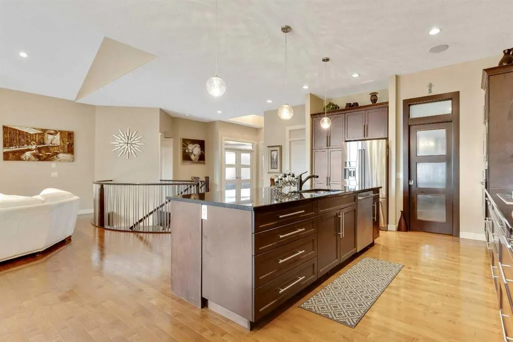 200 Cranleigh Terrace SE