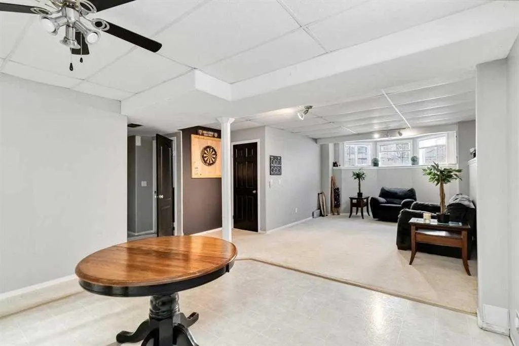 143 Breukel Crescent