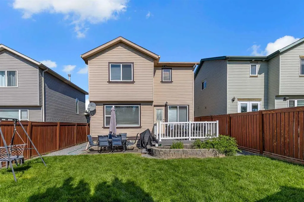 164 Covepark Close NE