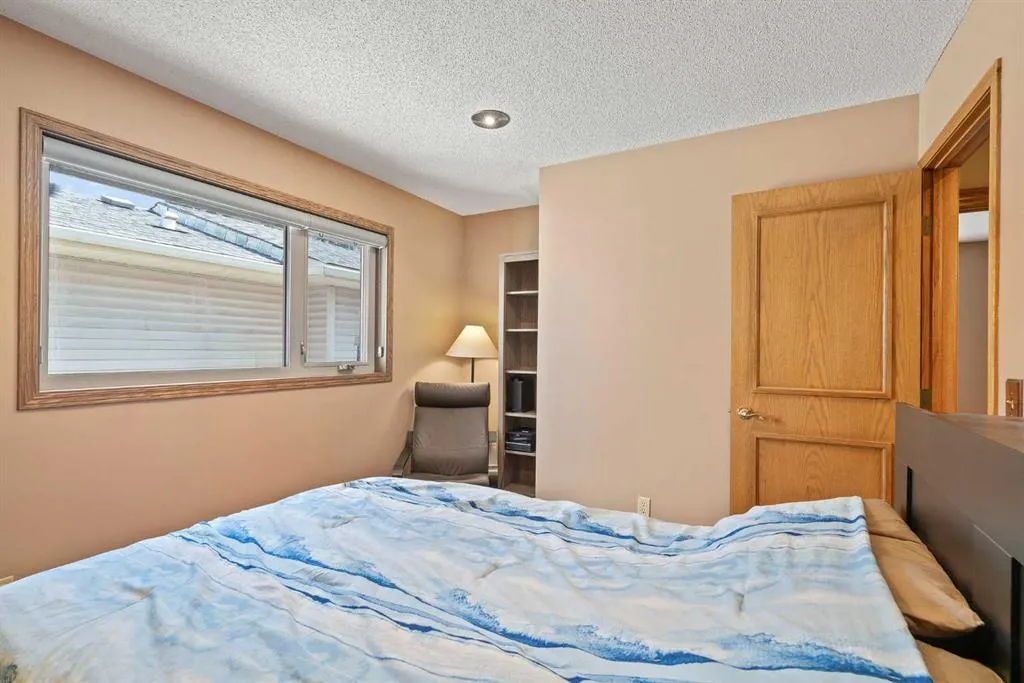2115 Douglasbank Crescent SE