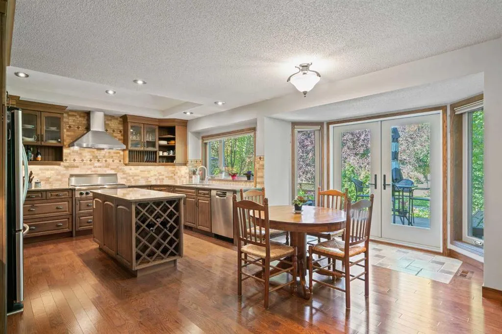 2115 Douglasbank Crescent SE