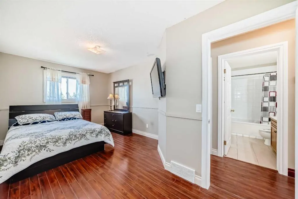 55 Applemead Court SE