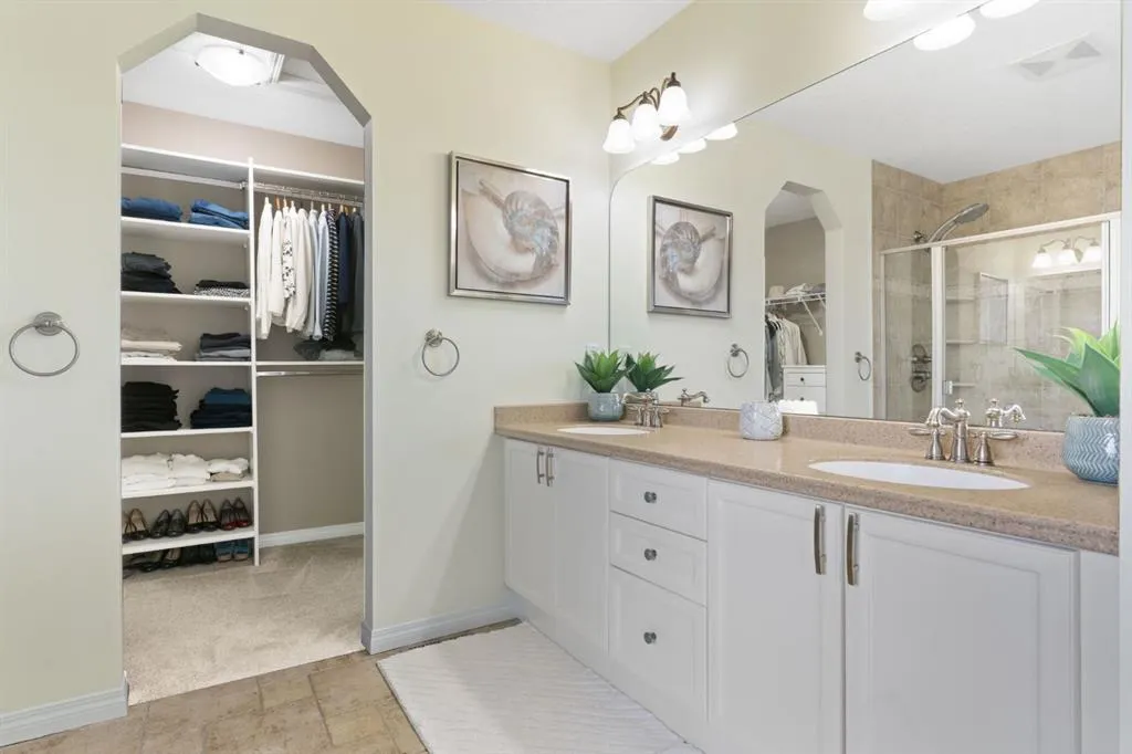 46 Crestbrook Hill SW