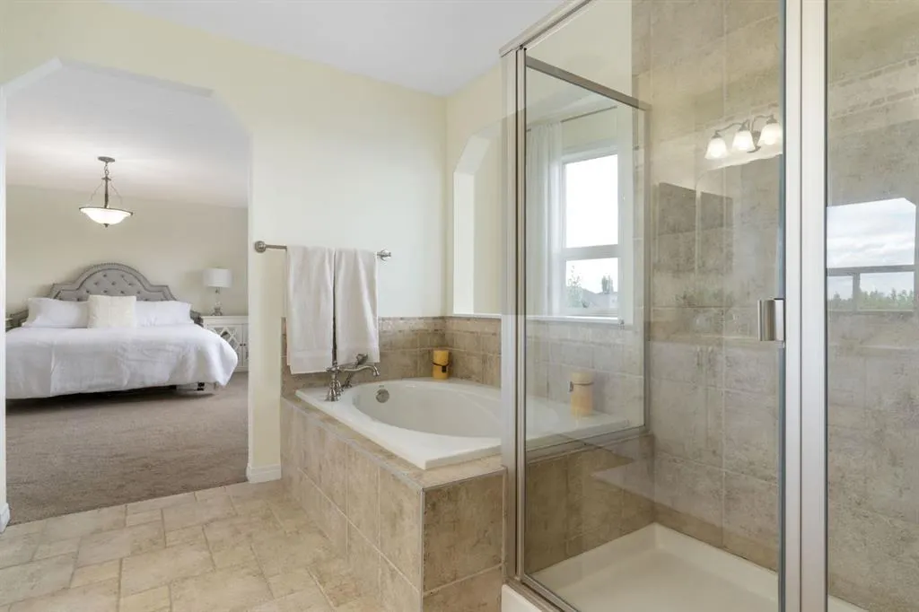 46 Crestbrook Hill SW