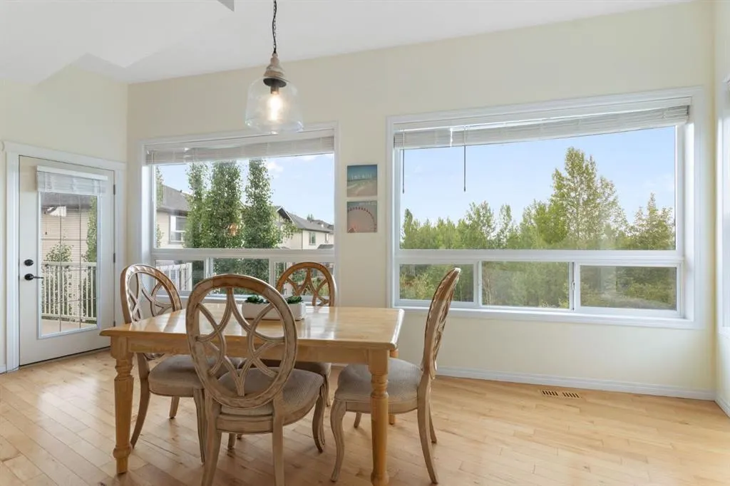 46 Crestbrook Hill SW
