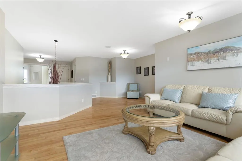 46 Crestbrook Hill SW