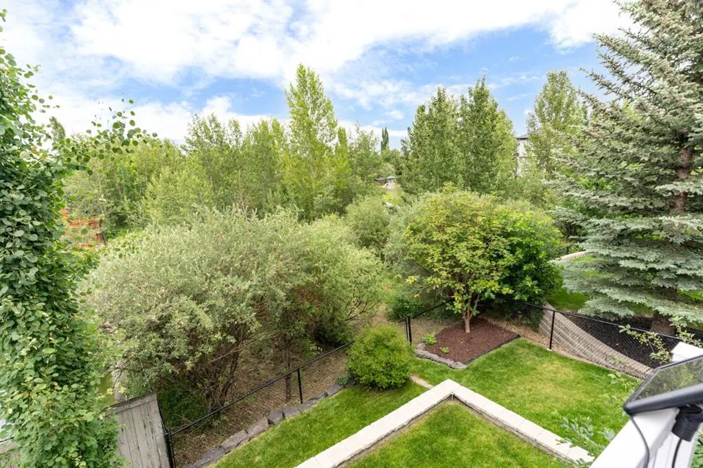 46 Crestbrook Hill SW